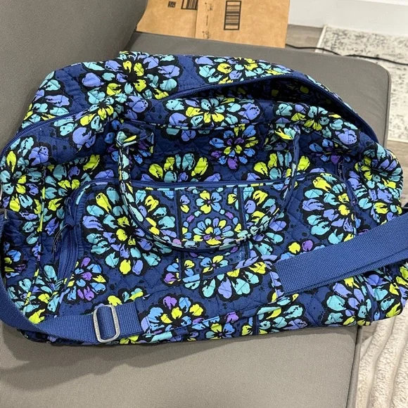 Vera Bradley Blue Floral Travel Bag - Picture 2 of 5